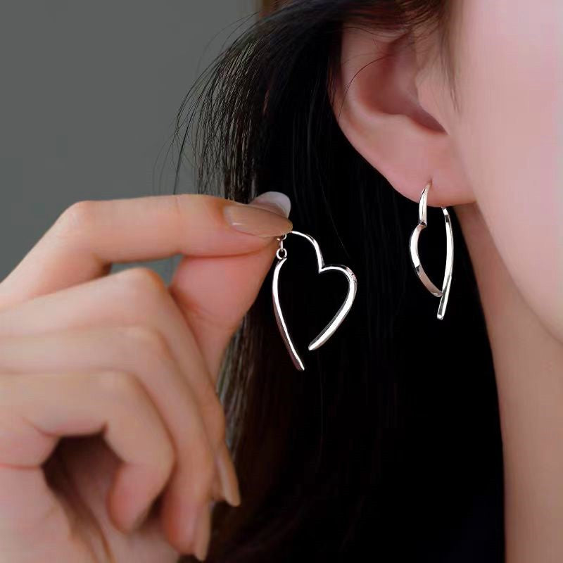 Sterling Silber Herz Design Ohrringe