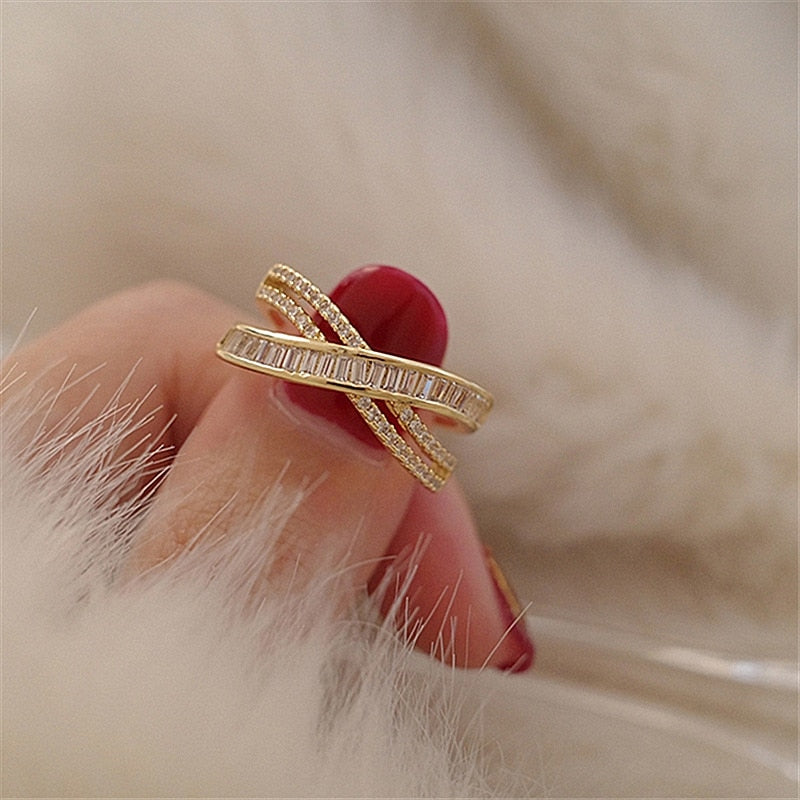Neue Exquisite Cross Opening Ring Mode Temperament Einfache Ring Elegante Damenschmuck